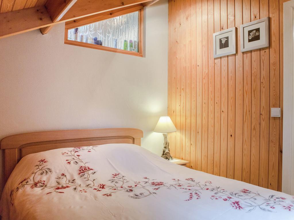 Luxurious Chalet In Oud Turnhout With Large Garden Villa Oud-Turnhout Exterior photo